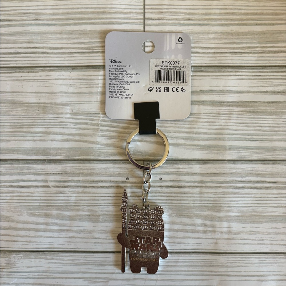 🤎Loungefly Star Wars Chibi Wicket Enamel Keychain - Picture 4 of 5